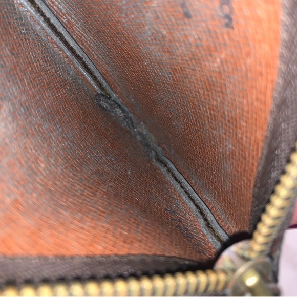 Authentic Louis Vuitton Keychain Wallet - Picture 3 of 6